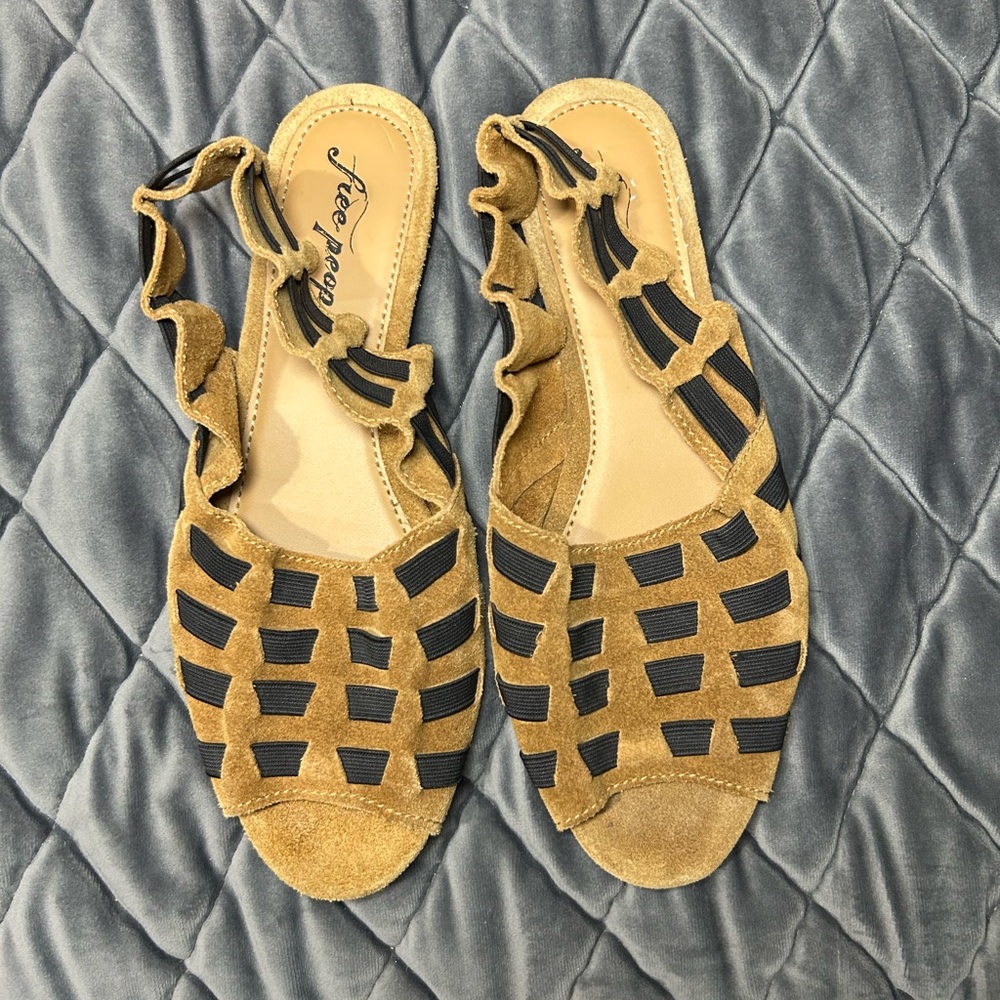 Free People Swift Suede Elastic Bohemian Slingback Summer Flats Size 38